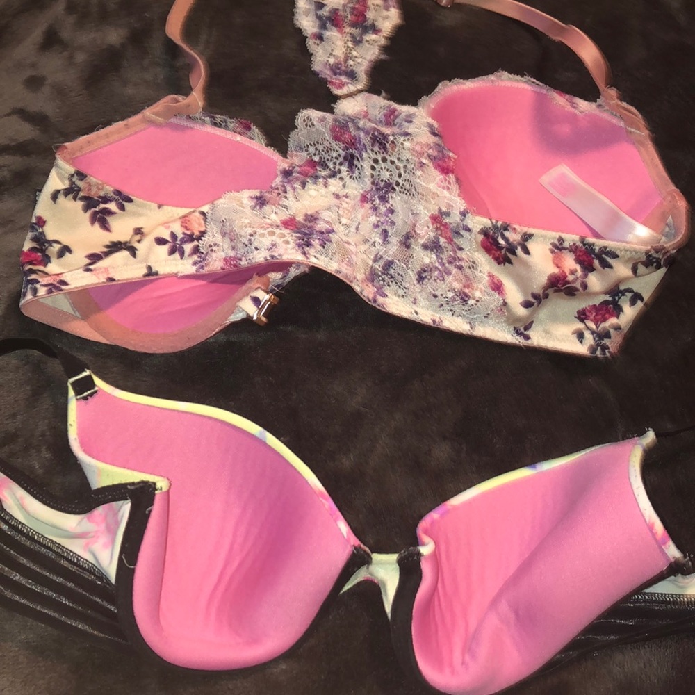 Two bras - Picture 2 of 2